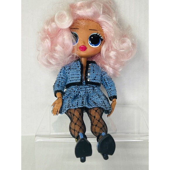 LOL OMG 9" Uptown Girl Fashion Doll Ultimate Surprise in Blue Plaid Suit - Picture 1 of 5